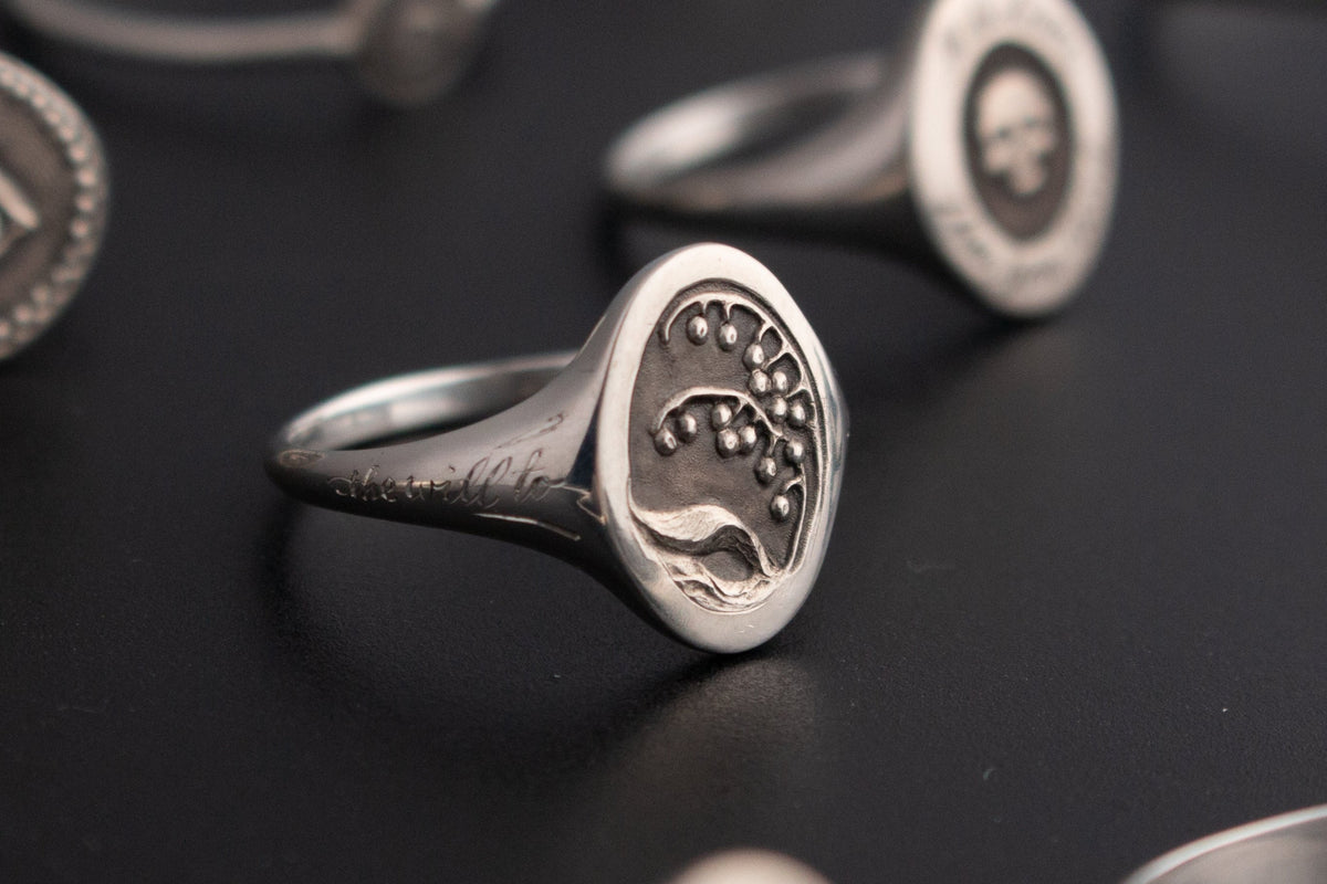 No. 17 - Lily of the Valley Sculpted Signet Ring | Size 7 – Teresa