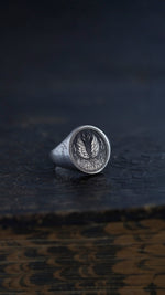 Load image into Gallery viewer, Winged Victory | Signet Ring {Size 10.5}
