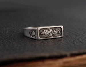 No. 15 - Winged Hourglass Sculpted Signet Ring | Size 8