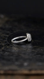 Load image into Gallery viewer, Tiny Skully | Ring {Size 8}
