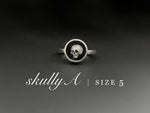 Load image into Gallery viewer, Skully A - Size 5
