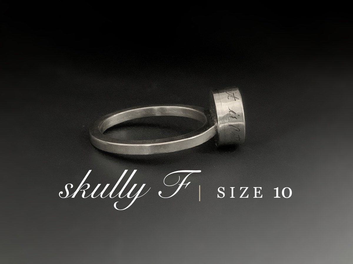 Skully F - Size 10