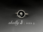 Load image into Gallery viewer, Skully J - Size 5
