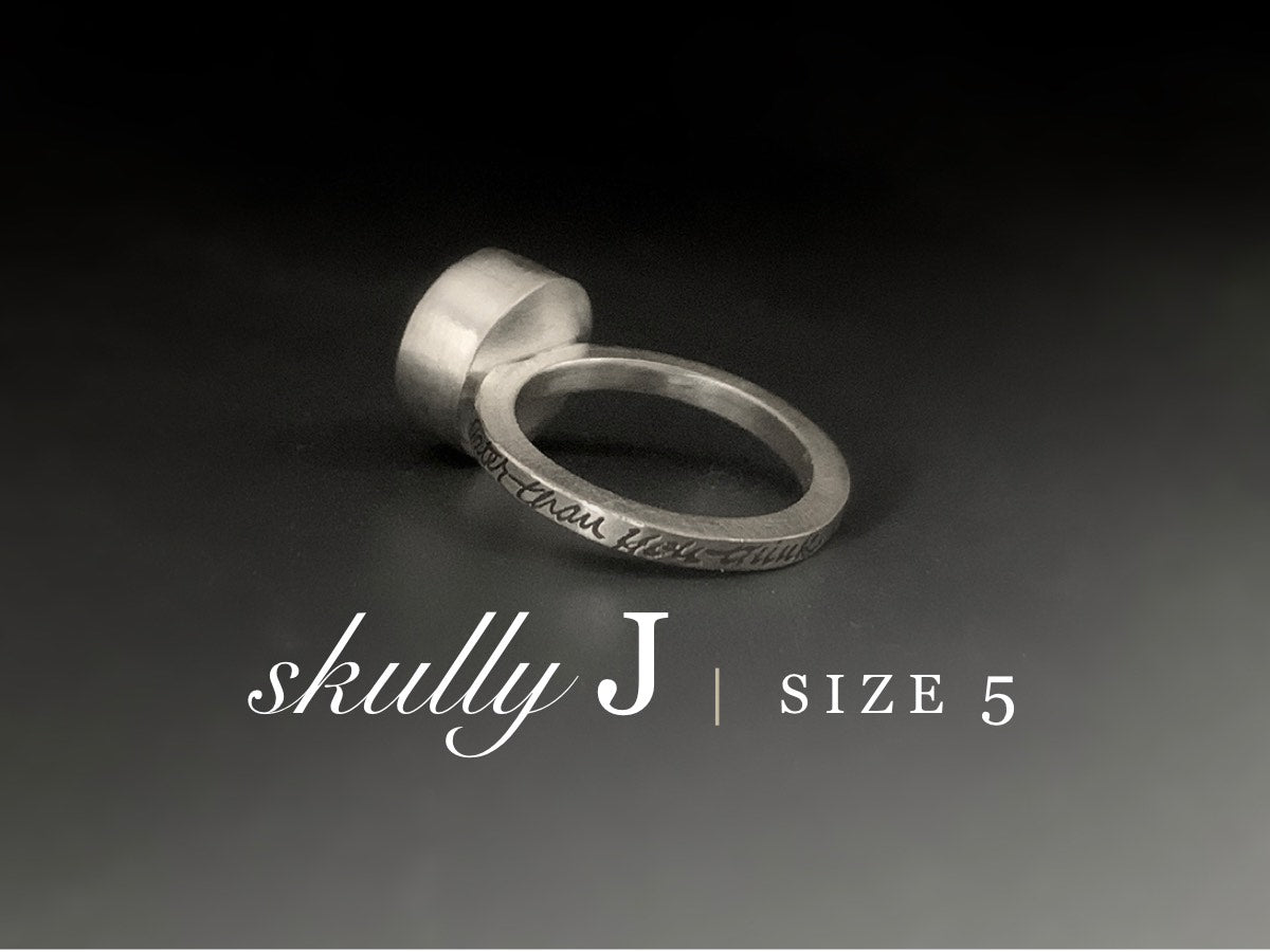 Skully J - Size 5