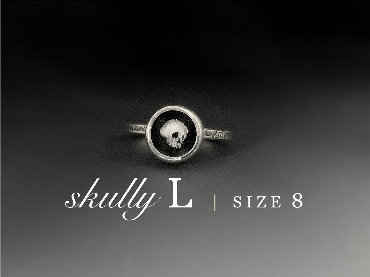 Skully L - Size 8