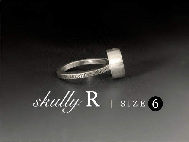 Skully R- Size 6