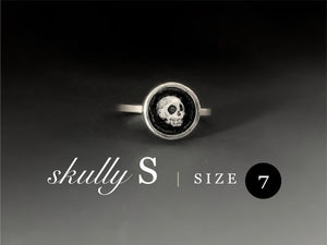 Skully S- Size 7