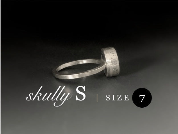 Skully S- Size 7